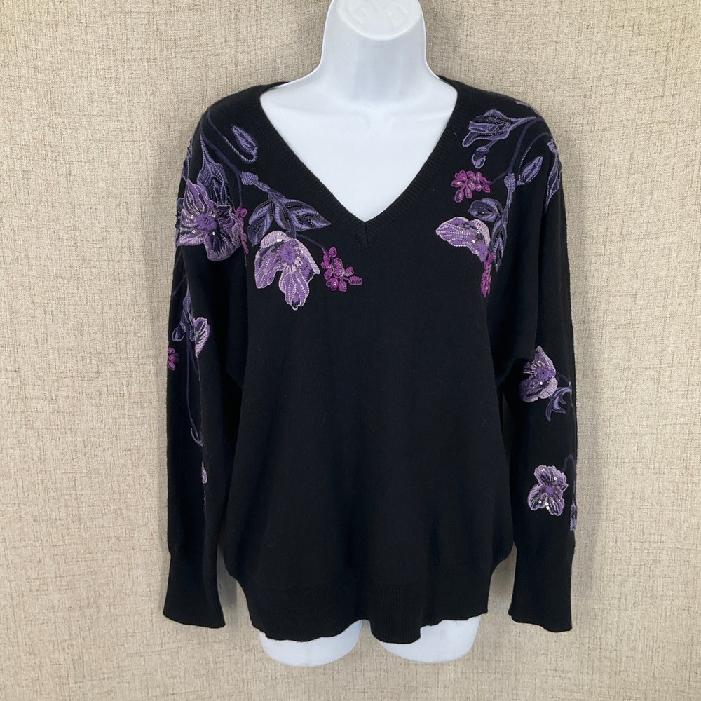 Chico's Sweater Women M Black Rayon Purple Floral Embroidered Sequin V-Neck Y2K